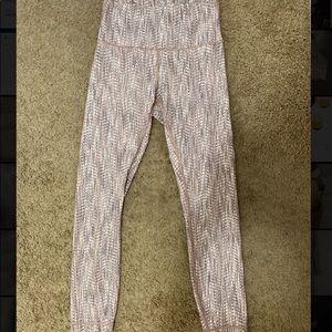Lululemon Wunder train leggings; size 6 25”